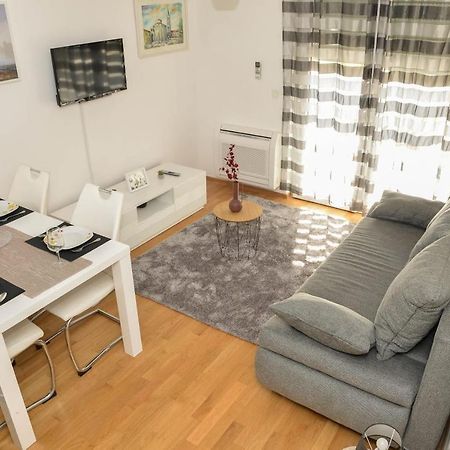 Apartment Leon Sa Privatnim Parkingom Задар Экстерьер фото
