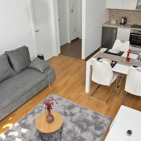 Apartment Leon Sa Privatnim Parkingom Задар Экстерьер фото